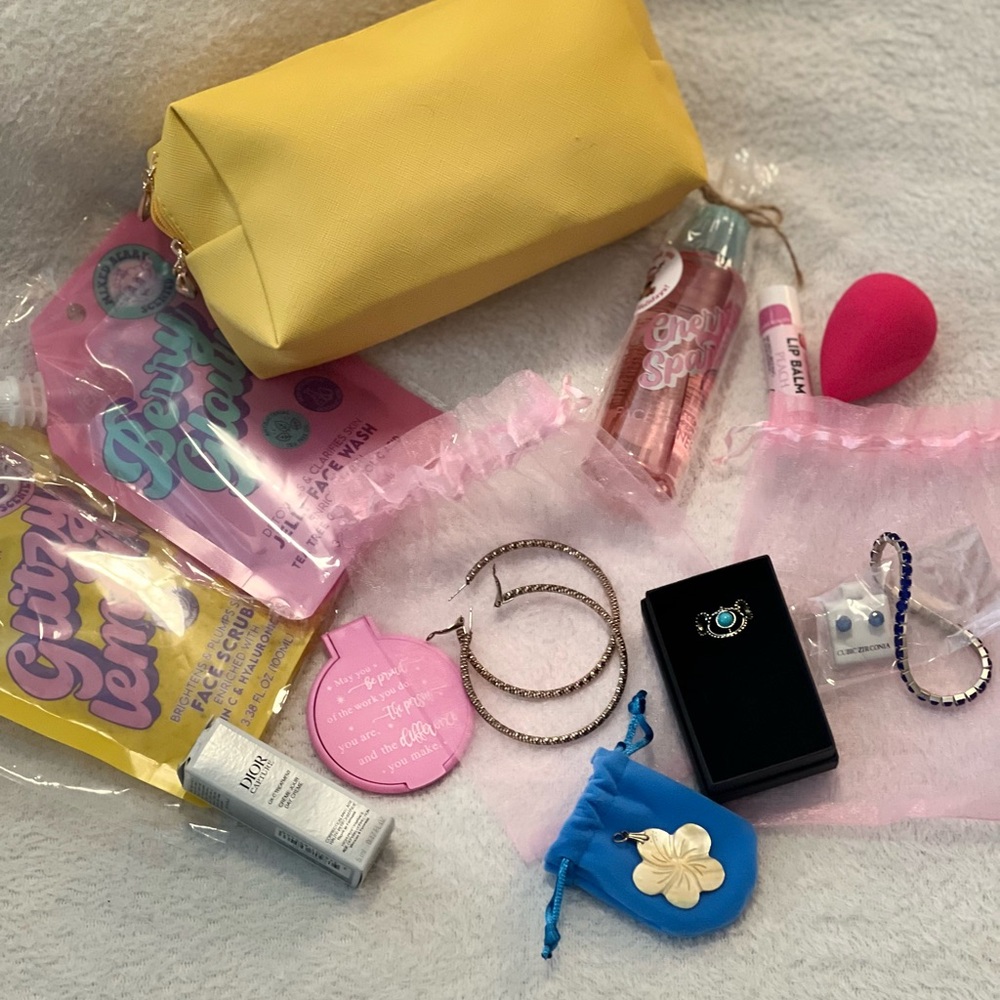 13pcs Yellow Cosmetic Bag with Accessories (A)